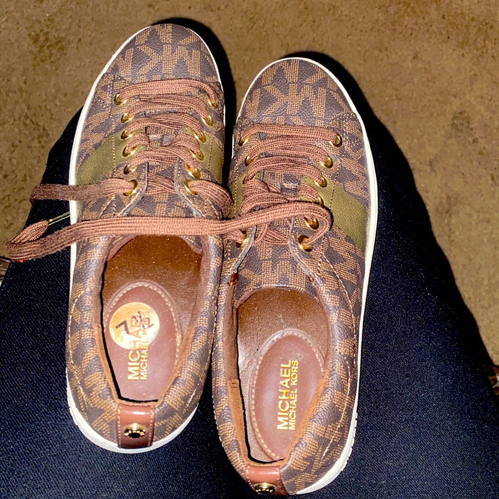 Micheal koris women shoe